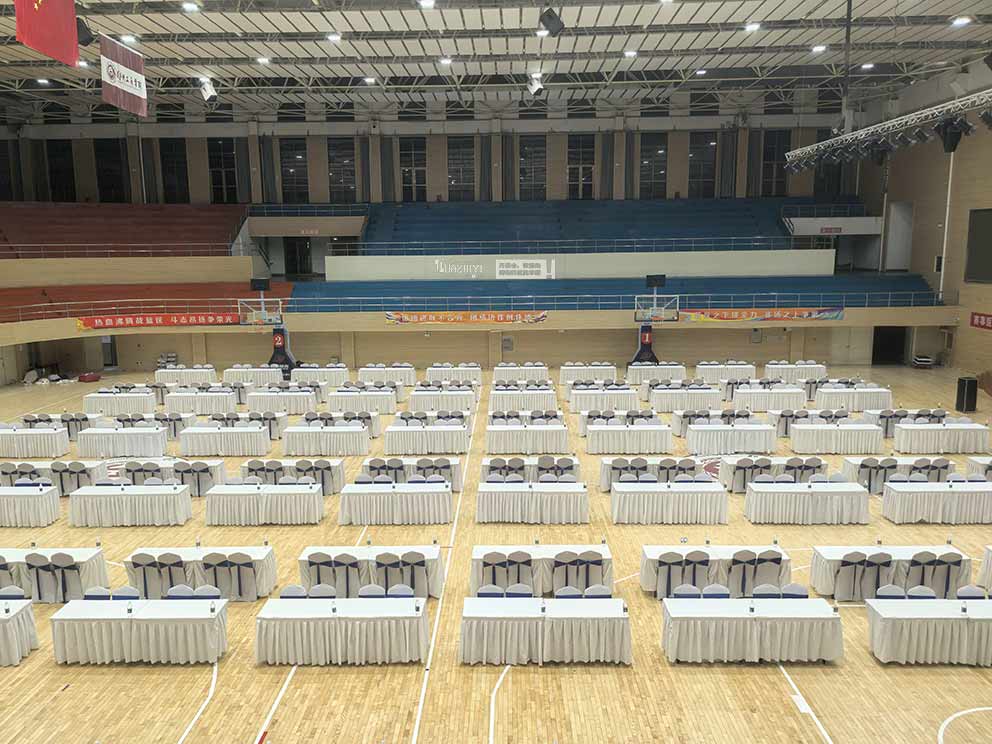 华熠桌椅租赁布场郑州工商学院毕业实习与就业一体化启动大会