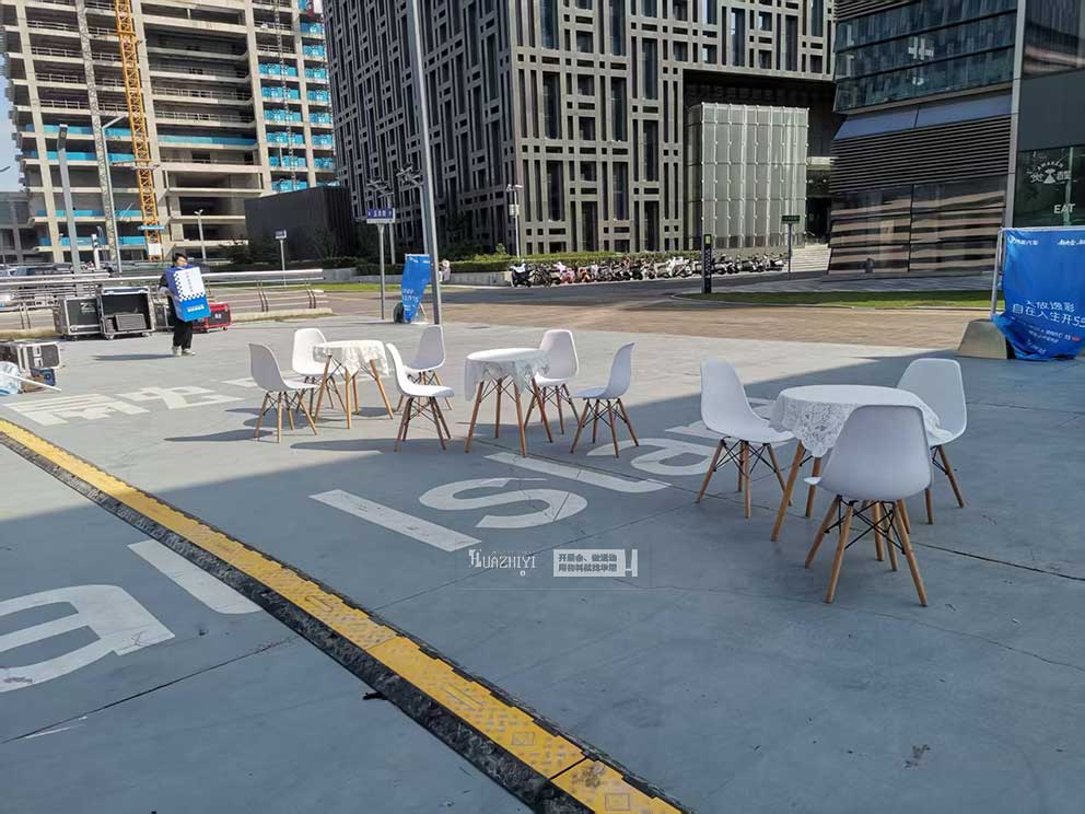 金融岛长安汽车活动由华熠桌椅沙发租赁布场