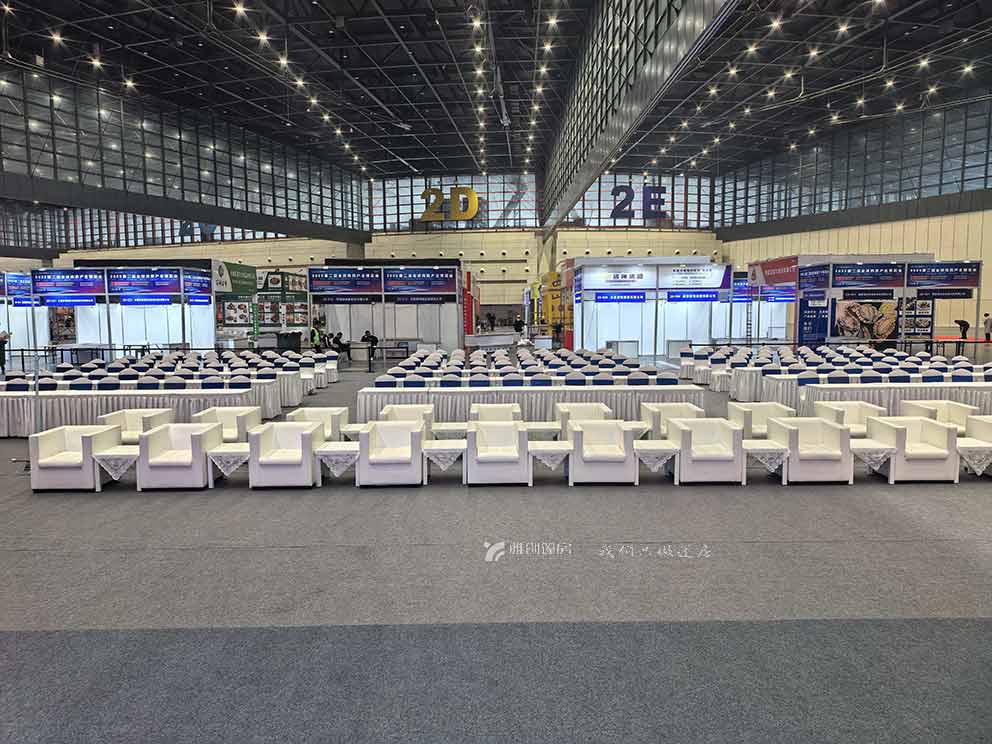 2025第二届全球肉类产业博览会,华熠沙发桌椅租赁进行布场