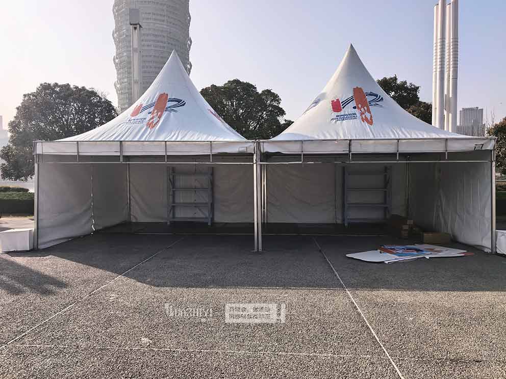 华熠篷房铁马租赁助力郑州马拉松赛事布置