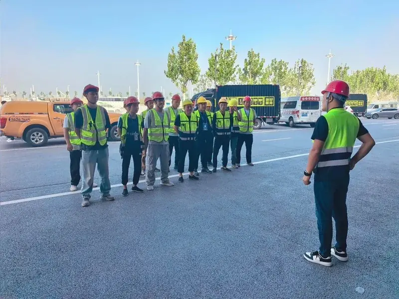 郑州华之熠施工团队工作现场