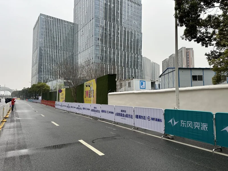 铁马护栏